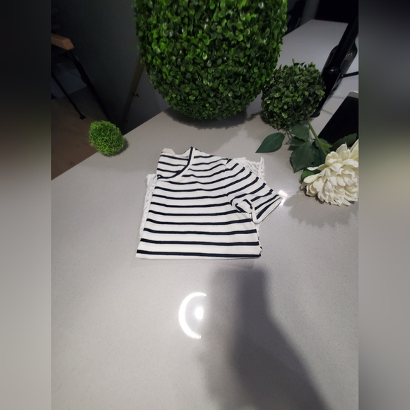 RACHEL ROY Sublime t-shirt rayé à manches courtes avec appliqué de dentelle - Picture 5 of 5